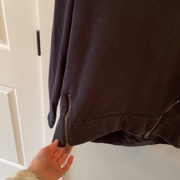Cute ATHLETA Pullover with zippers on sides! - Picture 2 of 3